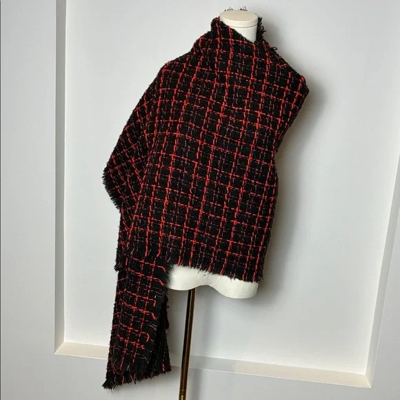 Karl Lagerfeld large Black & Red Plaid Fringe Scarf - Picture 5 of 6